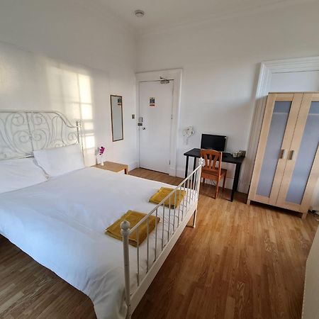 Edinburgh Travel Guest House Esterno foto