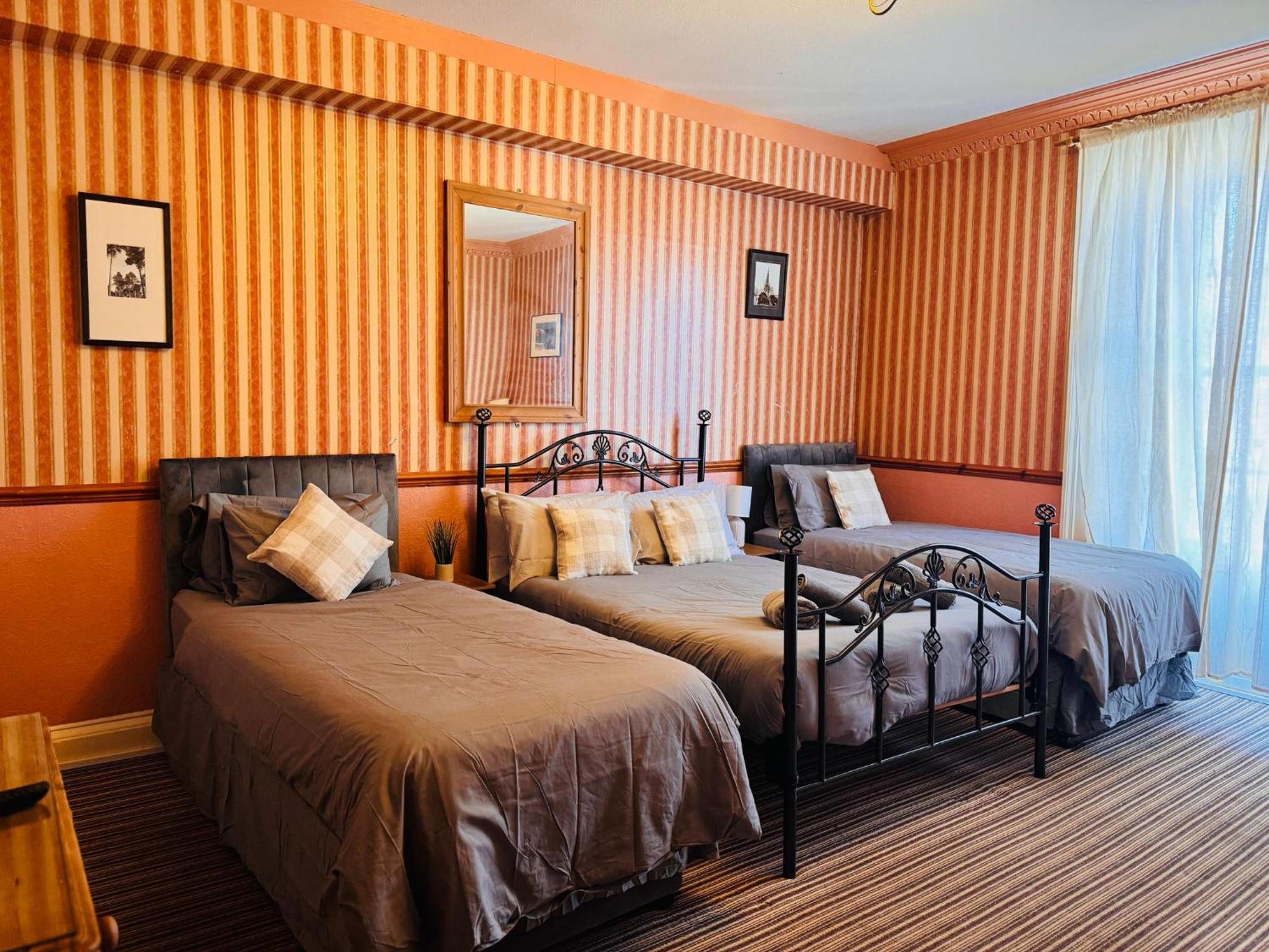 Edinburgh Travel Guest House Esterno foto