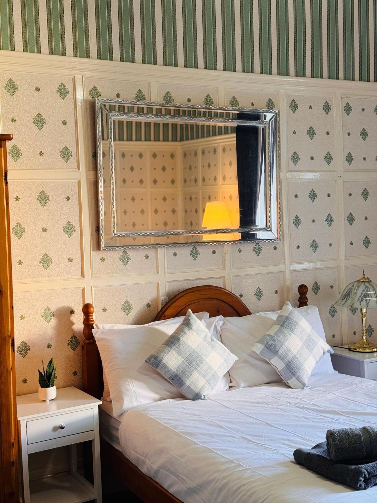 Edinburgh Travel Guest House Esterno foto
