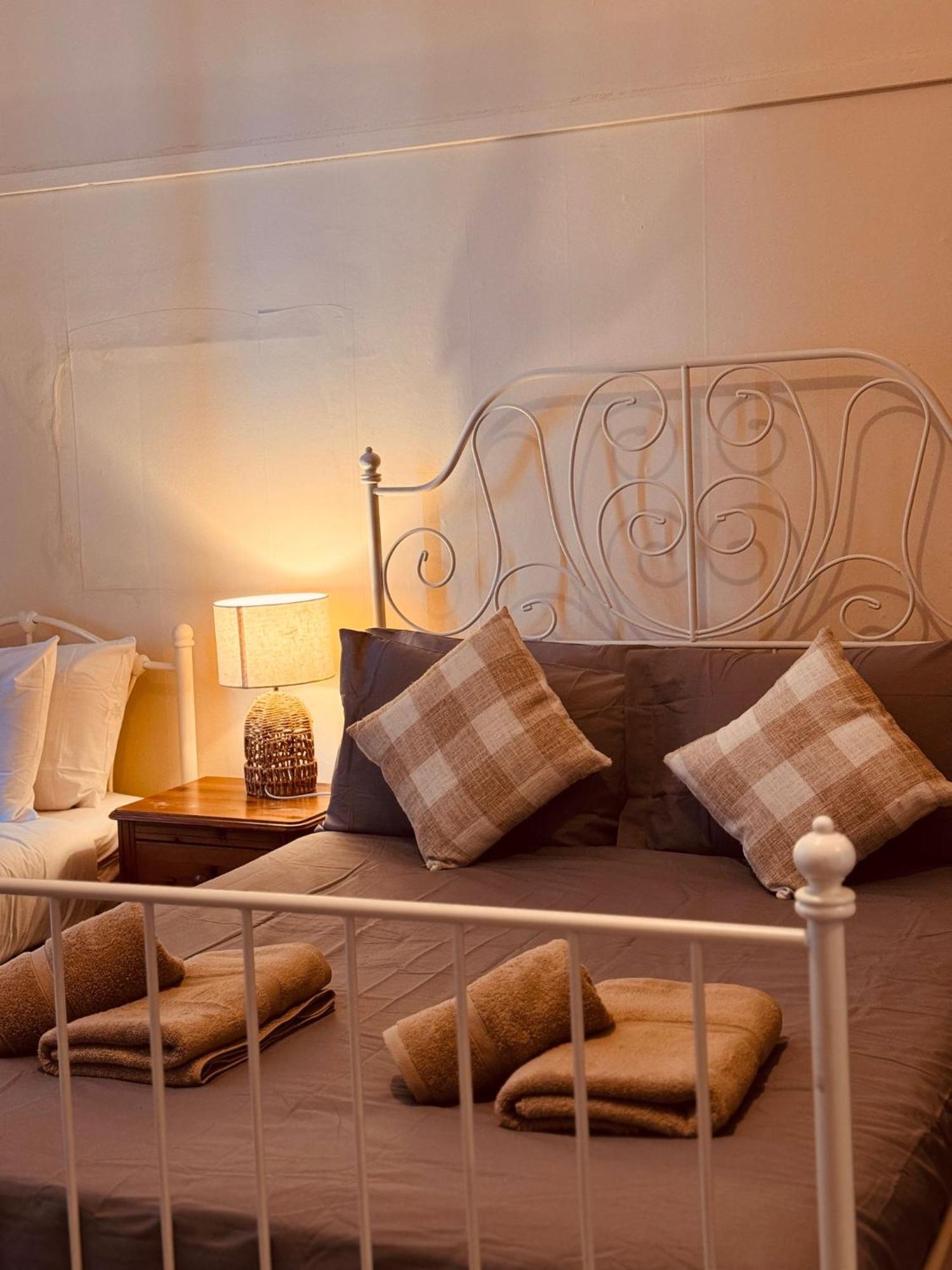 Edinburgh Travel Guest House Esterno foto