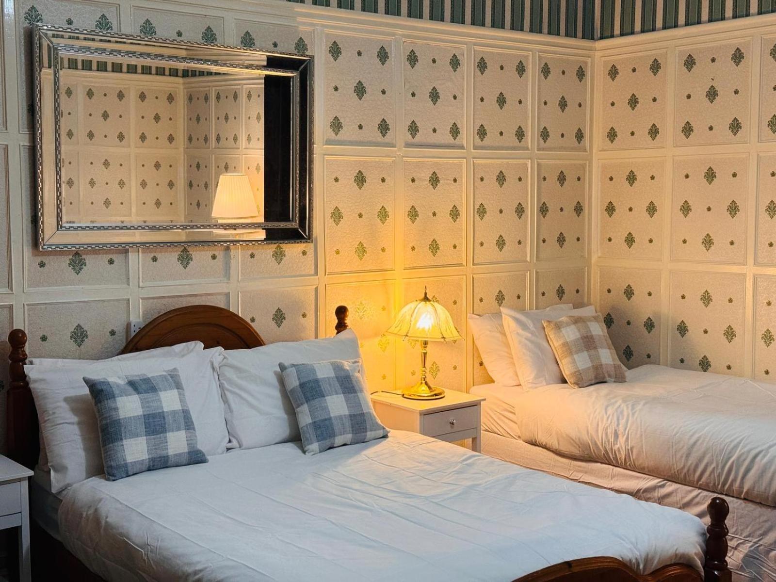 Edinburgh Travel Guest House Esterno foto