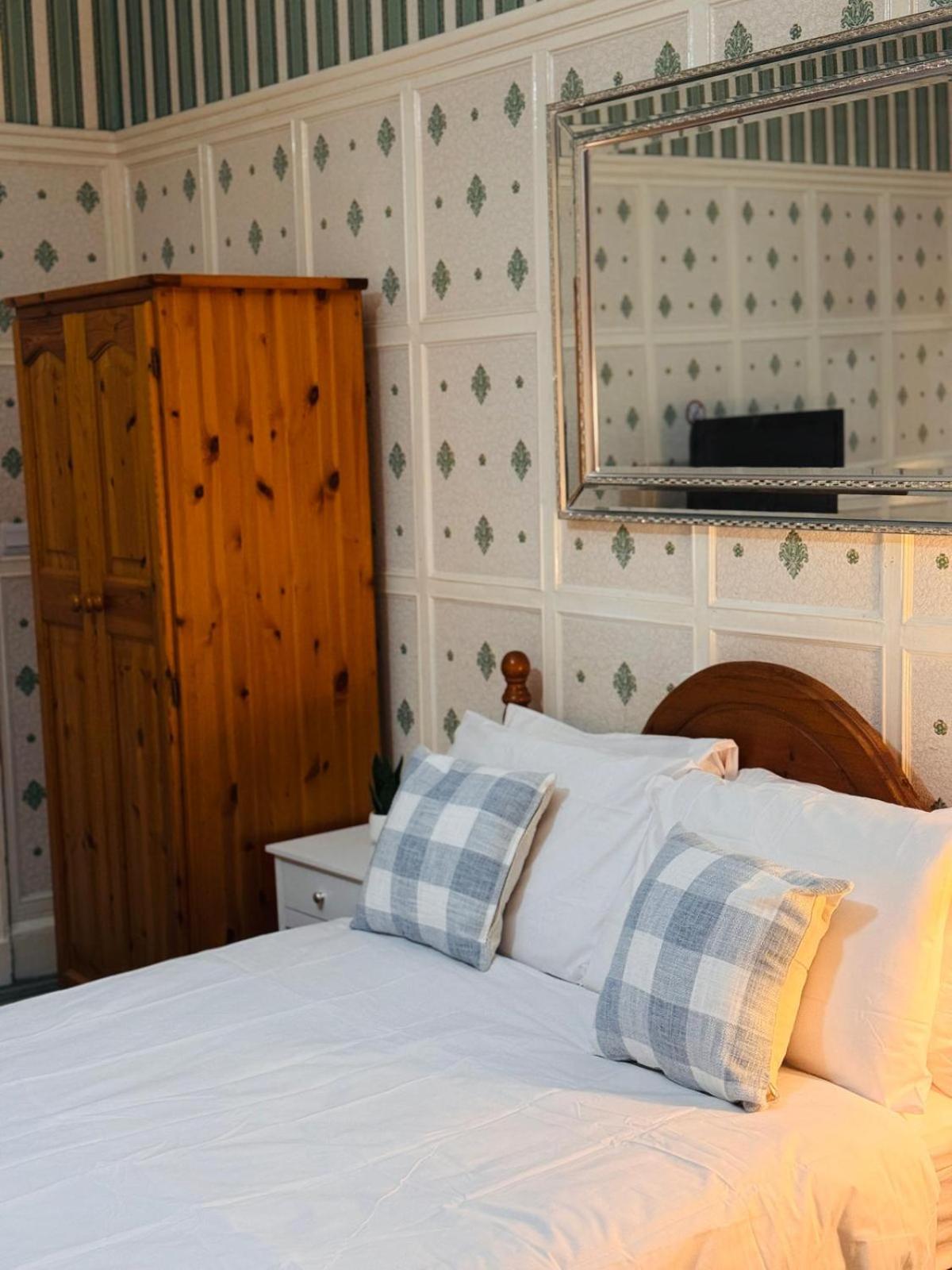 Edinburgh Travel Guest House Esterno foto
