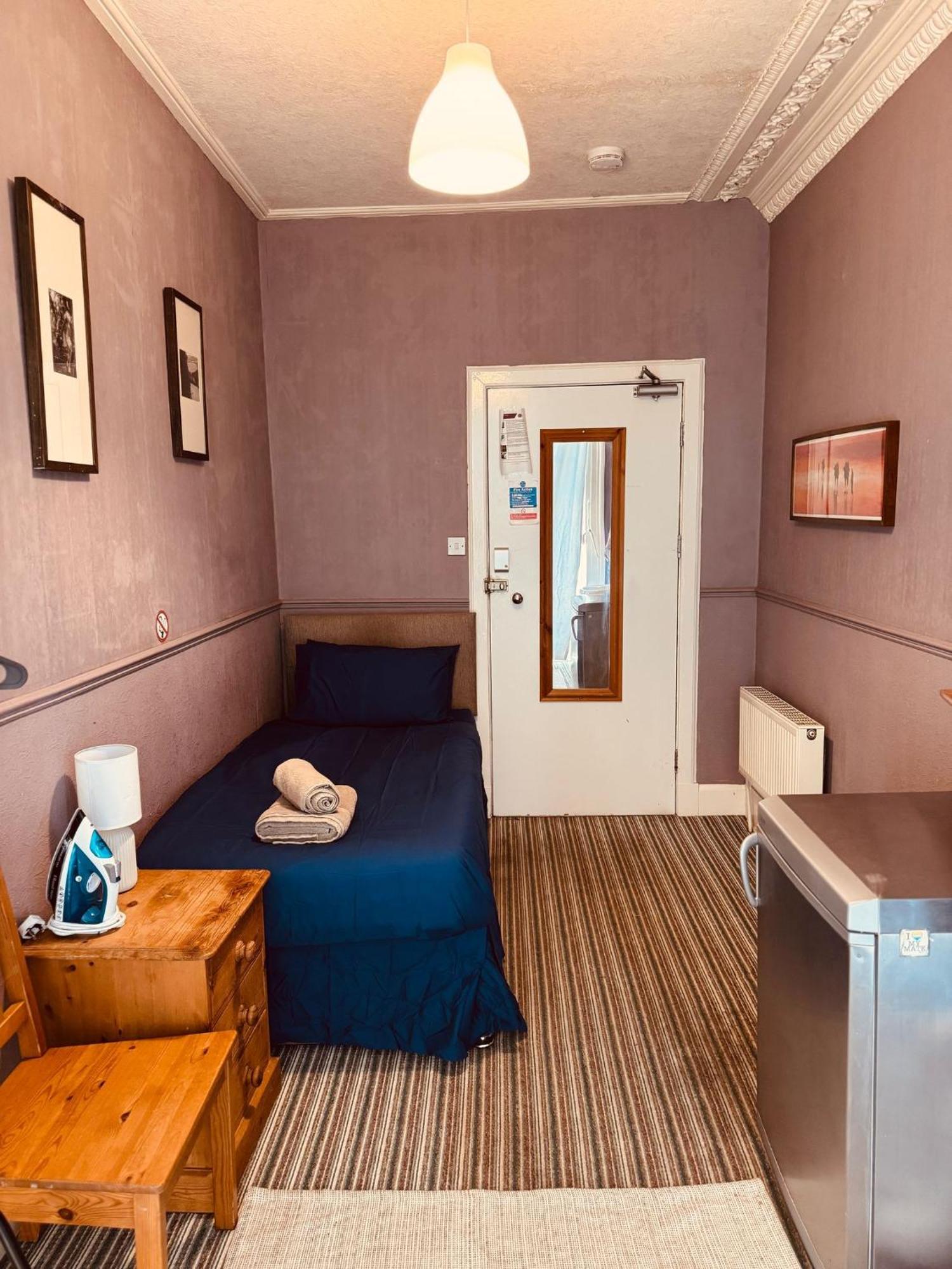 Edinburgh Travel Guest House Esterno foto